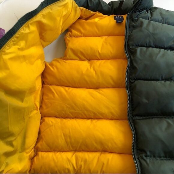 Gap Kids Puffer Vest - Picture 4 of 7
